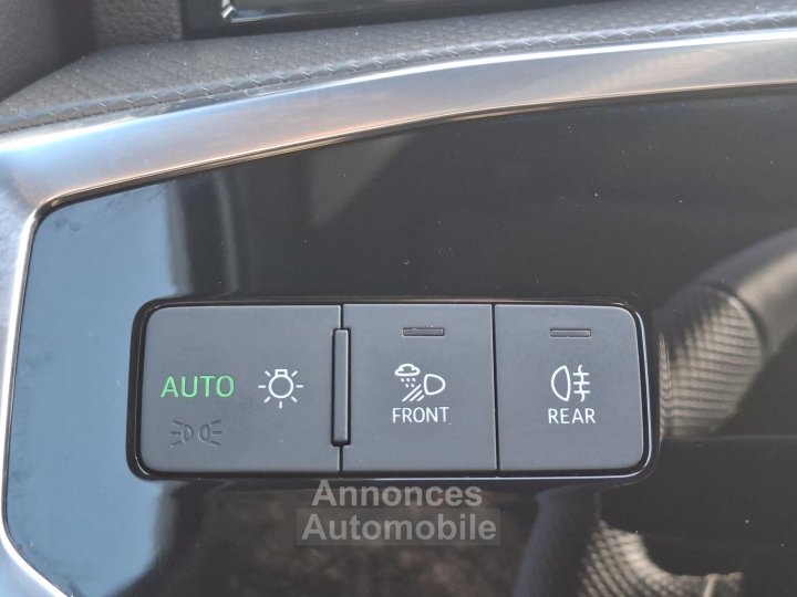 Audi Q3 35 TFSI 150 ch S tronic 7 S line plus - 26