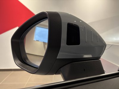 Audi Q3 HYBRIDE e-hybrid 272 ch S tronic 6 S line   - 9