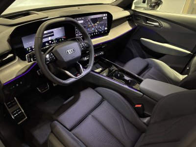 Audi Q3 HYBRIDE e-hybrid 272 ch S tronic 6 S line   - 31