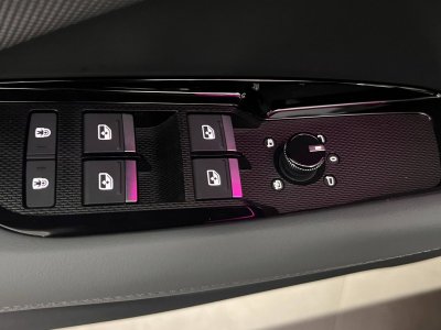 Audi Q3 HYBRIDE e-hybrid 272 ch S tronic 6 S line   - 16