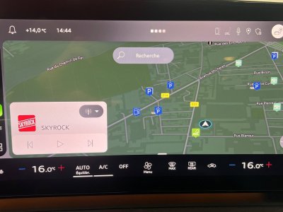 Audi Q3 HYBRIDE e-hybrid 272 ch S tronic 6 S line   - 68