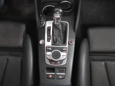 Audi A3 Sportback 14 TFSI e-tron 204 Ambition Luxe S tronic 6 - 35