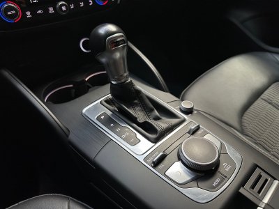 Audi A3 15 TFSI CoD 150 S tronic 7 Design - 32