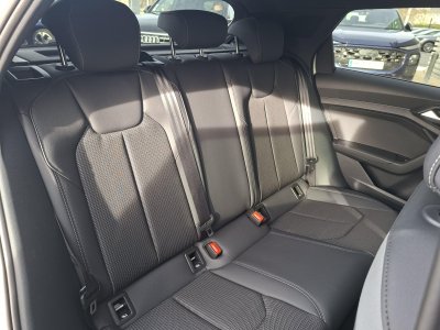 Audi A1 Sportback 35 TFSI 150 ch S tronic 7 S Line Plus   - 9