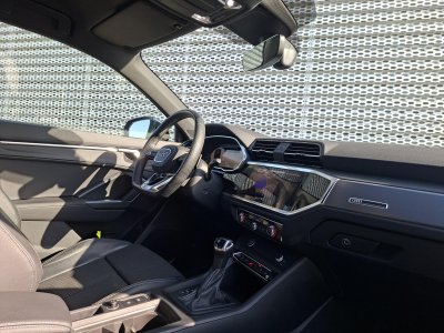 Audi Q3 Sportback 45 TFSIe 245 ch S tronic 6 S line   - 7