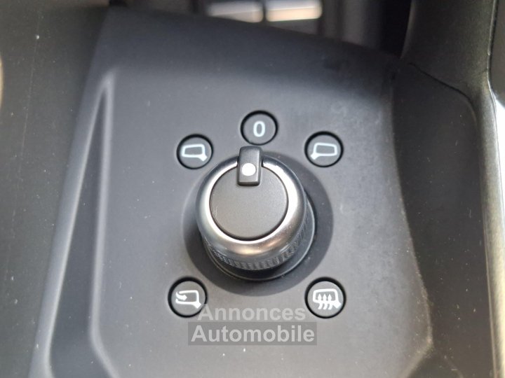 Audi Q3 Sportback 45 TFSIe 245 ch S tronic 6 S line - 11