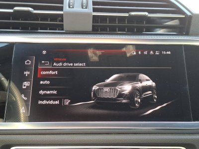 Audi Q3 Sportback 45 TFSIe 245 ch S tronic 6 S line   - 19