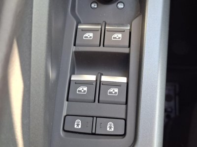 Audi Q3 Sportback 45 TFSIe 245 ch S tronic 6 S line   - 35