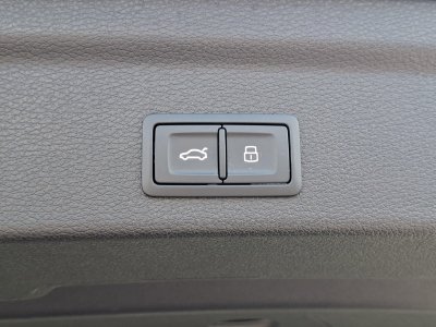 Audi Q3 Sportback 45 TFSIe 245 ch S tronic 6 S line   - 36