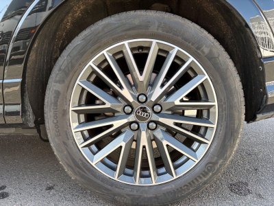 Audi Q3 45 TFSIe 245 ch S tronic 6 S line   - 10