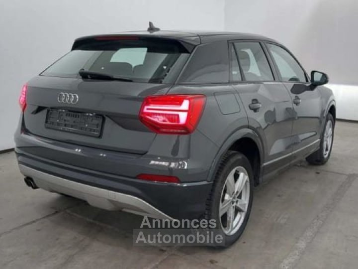 Audi Q2 14 TFSI COD 150 ch S tronic 7 Design - 4