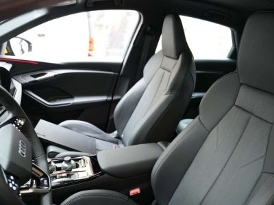 Audi Q6 e-tron Sportback 387 ch 100 kWh quattro S line   - 14