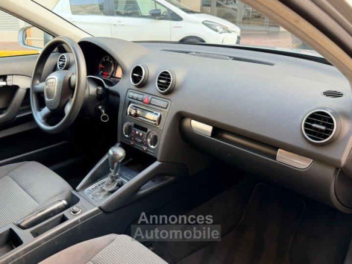 Audi A3 19 TDI 105CH AMBIENTE S TRONIC 6 3P - 9