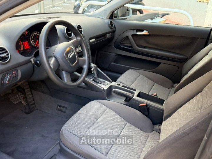 Audi A3 19 TDI 105CH AMBIENTE S TRONIC 6 3P - 11