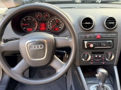 Audi A3 19 TDI 105CH AMBIENTE S TRONIC 6 3P - 14