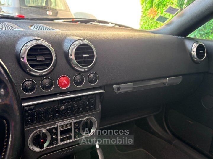 Audi TT ROADSTER 18T 180 ch ~ Si&egrave;ges chauffants ~ Bose ~ Distrib OK ~ Embrayage neuf ~ 100 % Ethanol ~ Rien &agrave; pr&eacute;voir ~ Clim auto - 19