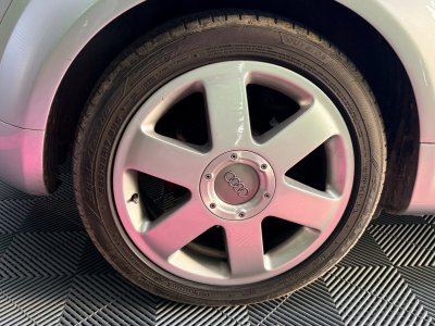 Audi TT ROADSTER 18T 180 ch ~ Si&egrave;ges chauffants ~ Bose ~ Distrib OK ~ Embrayage neuf ~ 100 % Ethanol ~ Rien &agrave; pr&eacute;voir ~ Clim auto   - 39