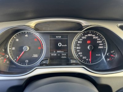 Audi A4 IV (B8) 20 TDI 150ch clean diesel DPF Ambiente Euro6   - 16