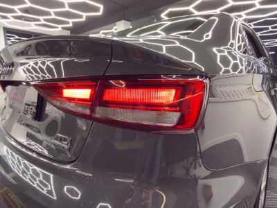 Audi A3 BERLINE 40 TDI 184 S tronic 7 Quattro Design   - 40