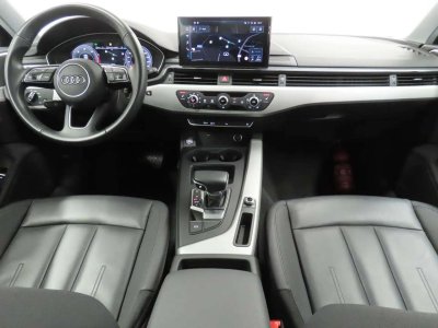 Audi A4 30TDi Avant Adv STRONIC   - 6