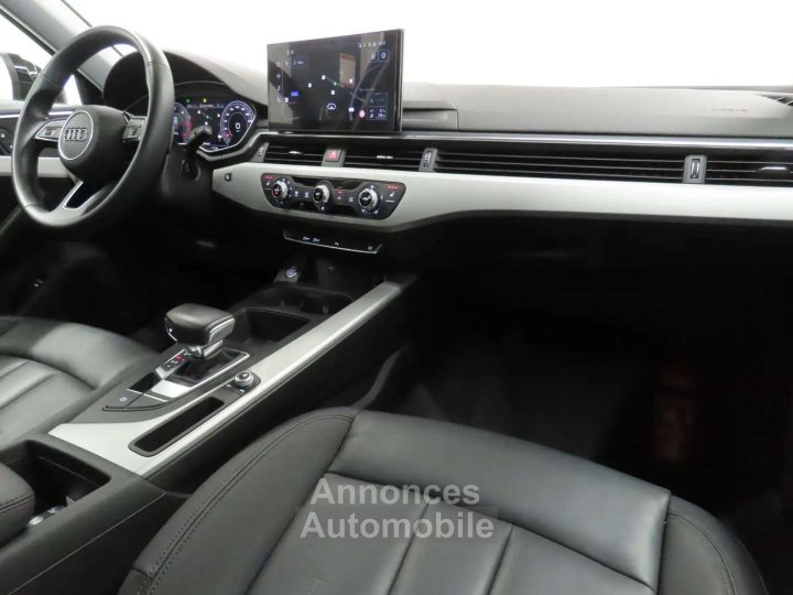 Audi A4 30TDi Avant Adv STRONIC - 7