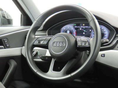 Audi A4 30TDi Avant Adv STRONIC   - 10