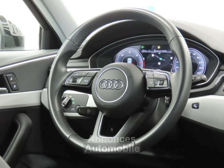 Audi A4 30TDi Avant Adv STRONIC - 10