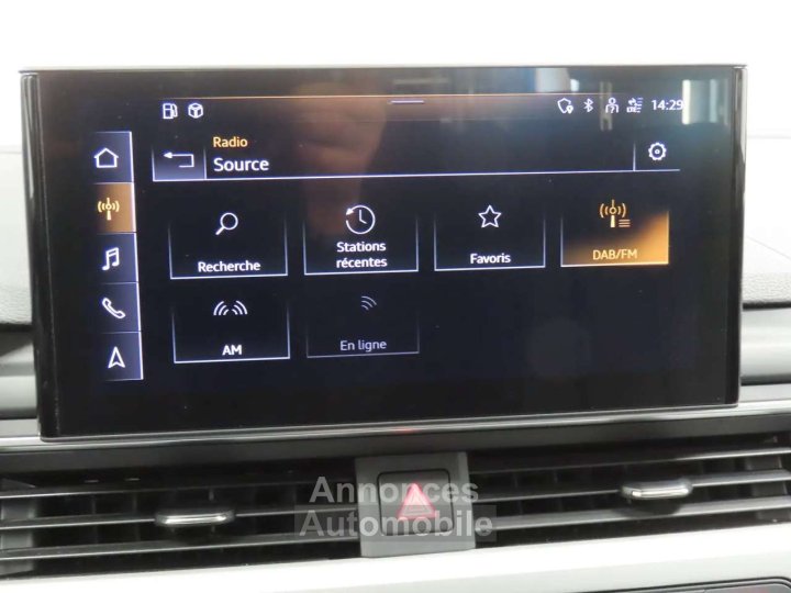 Audi A4 30TDi Avant Adv STRONIC - 15