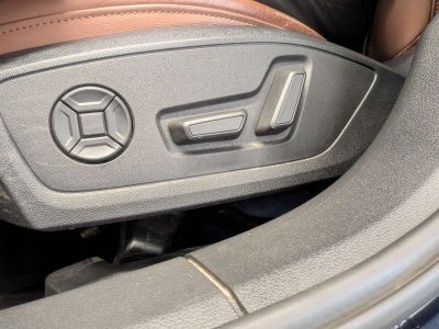 Audi A6 30TDi Avant STRONIC NAVI-CUIR-CAM360-PANO-VIRTUAL   - 11