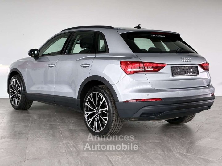 Audi Q3 20TDi-LED-COCKPIT-GPS-JANTES20-ATTELAGE-PDC - 8
