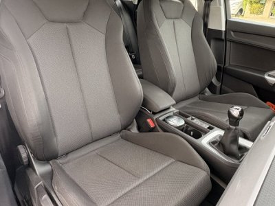 Audi Q3 35 20 TDI 16V S Tronic7 150 ch S-Line   - 16