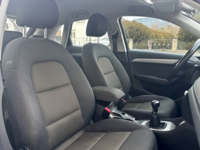 Audi Q3 20 TDI 140 ch AMBIENTE Attache Remorque Amovible   - 17