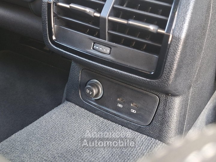 Audi Q3 Sportback 35 TFSI 150 ch S line - 44