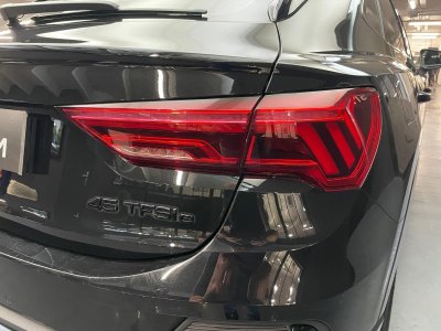 Audi Q3 14 45 TFSIE 245 S LINE   - 19