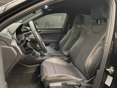 Audi Q3 14 45 TFSIE 245 S LINE   - 38