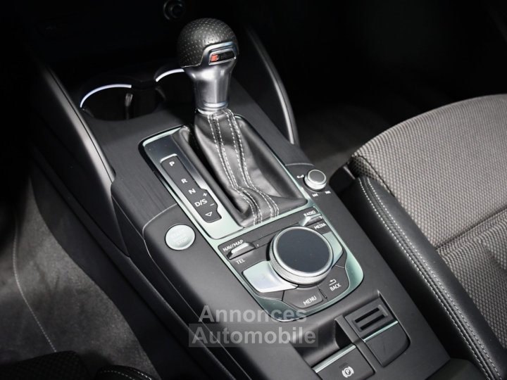 Audi A3 Sportback S-Line 40 TFSI 190 Quattro S-Tronic GPS TO Keyless Si&egrave;ges &Eacute;lectriques Drive LED Cam&eacute;ra JA 18 Bleu Cosmos - 23