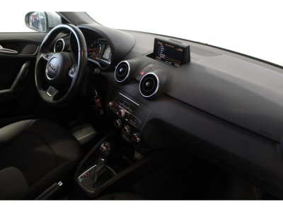 Audi A1 Sportback 14 TFSI - 125 - BV S-Tronic S line PHASE 2   - 11