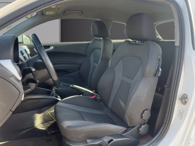 Audi A1 14 TDI 90 ultra Ambiente   - 9