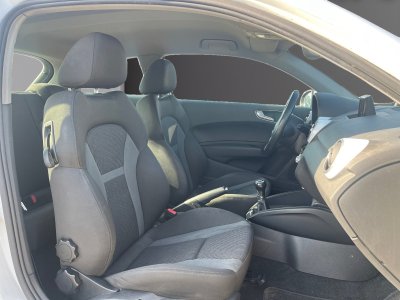 Audi A1 14 TDI 90 ultra Ambiente   - 10