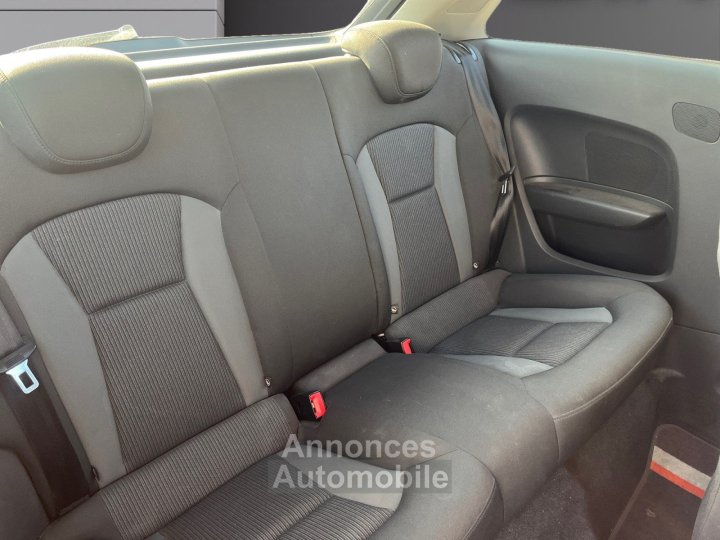 Audi A1 14 TDI 90 ultra Ambiente - 11