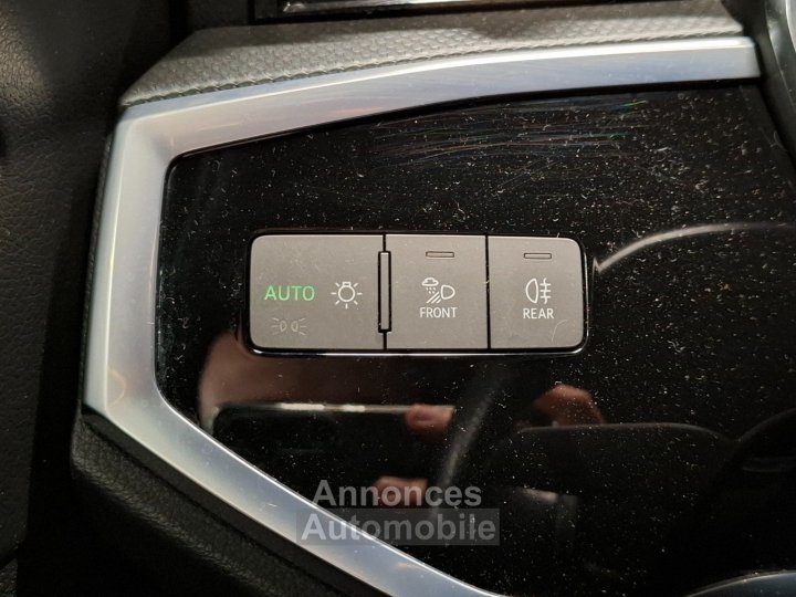 Audi Q3 Sportback 35 TDI 150 ch S tronic 7 S Edition Limit&eacute;e - SUIVI - 23