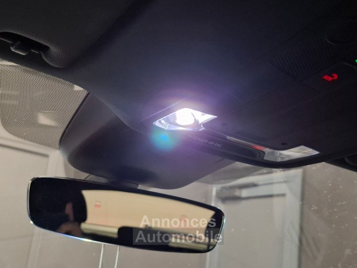 Audi Q3 Sportback 35 TDI 150 ch S tronic 7 S Edition Limit&eacute;e - SUIVI - 42