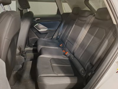 Audi Q3 35 TFSI 150 ch Design Luxe   - 9
