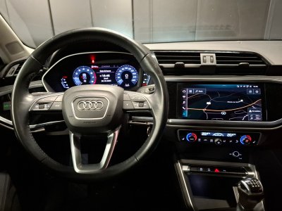 Audi Q3 35 TFSI 150 ch Design Luxe   - 13