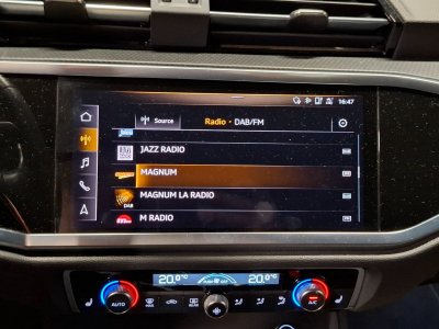 Audi Q3 35 TFSI 150 ch Design Luxe   - 21