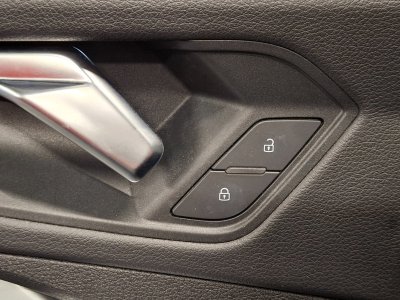 Audi Q3 35 TFSI 150 ch Design Luxe   - 29