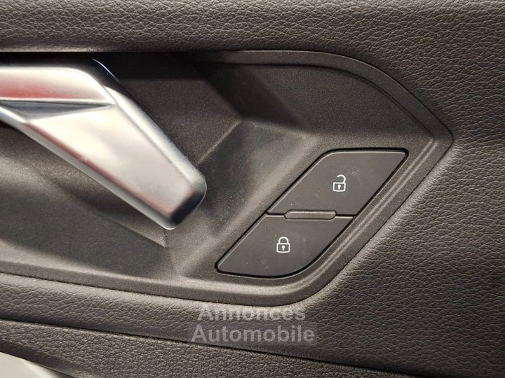 Audi Q3 35 TFSI 150 ch Design Luxe - 29