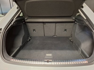 Audi Q3 35 TDI 150 ch S tronic 7 Design Luxe   - 9