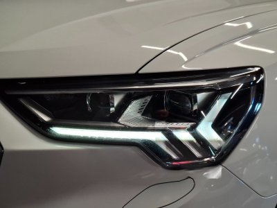 Audi Q3 35 TDI 150 ch S tronic 7 Design Luxe   - 11