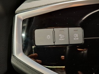 Audi Q3 35 TDI 150 ch S tronic 7 Design Luxe   - 21